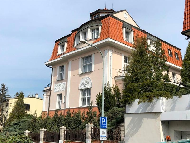 Rooms In Prague-Big+Comfy Екстер'єр фото