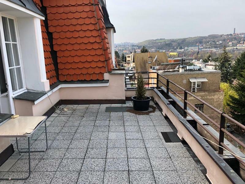Rooms In Prague-Big+Comfy Екстер'єр фото