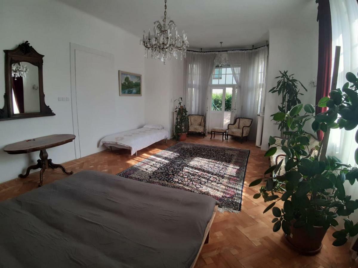 Rooms In Prague-Big+Comfy Екстер'єр фото
