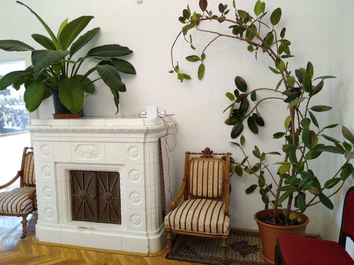 Rooms In Prague-Big+Comfy Екстер'єр фото