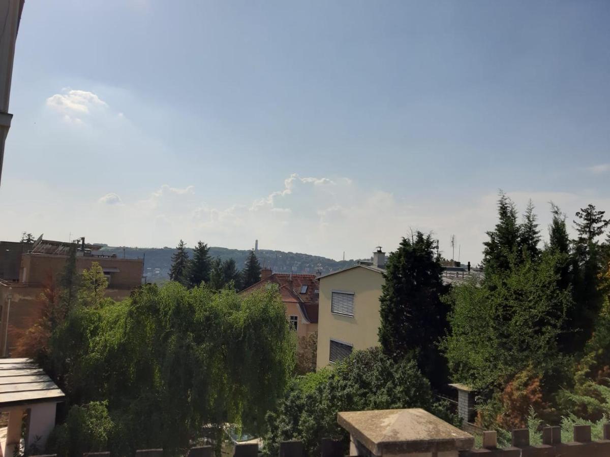 Rooms In Prague-Big+Comfy Екстер'єр фото